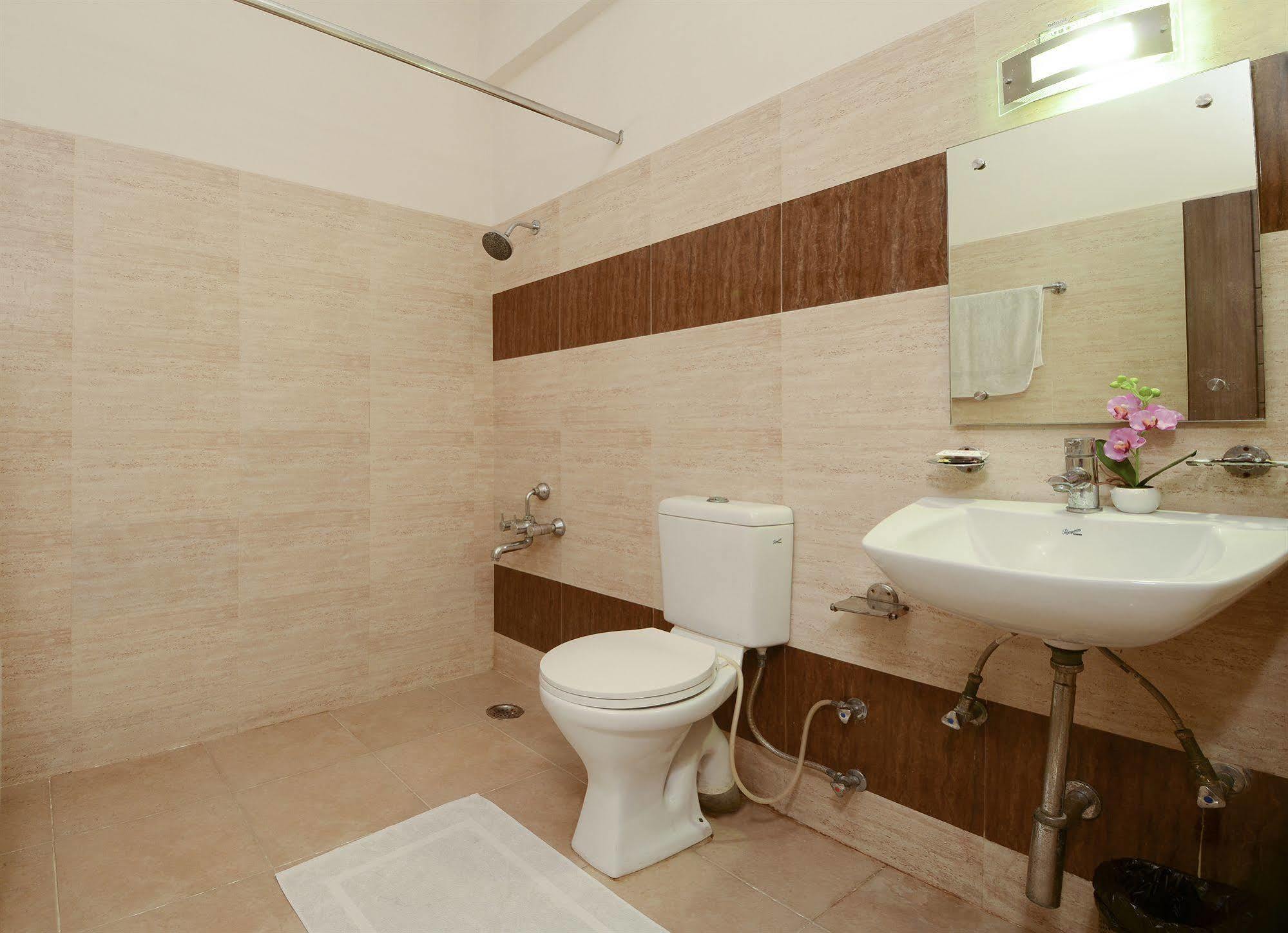 Fabhotel Plus Maniram Palace Agra  Esterno foto